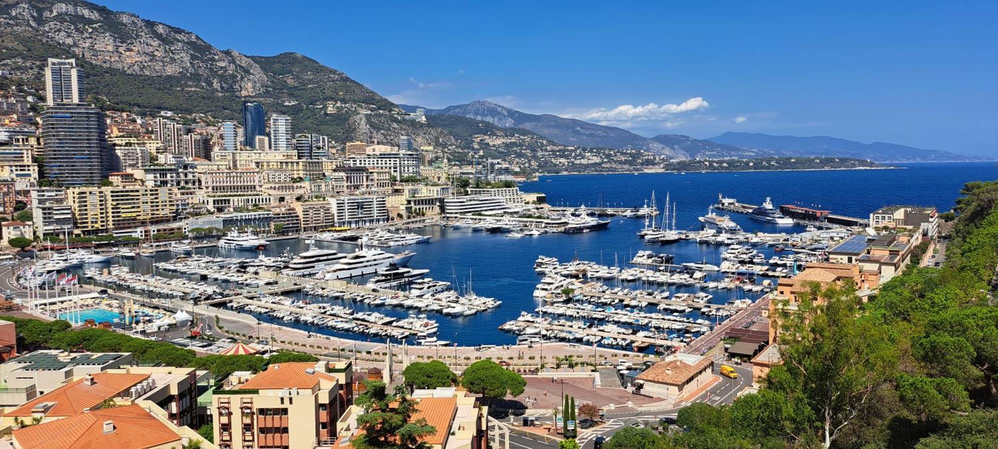Cadre D'Exception: Panoramic Sea View Apartment in Saint-Raphael Exterior photo